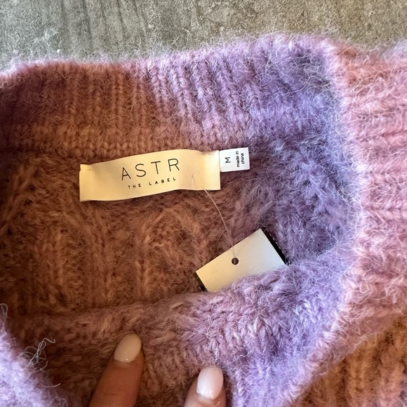 ASTR The Label Sweater - Picture 2 of 3